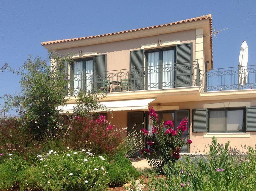 Korallis Villas Livathos  Ngoại thất bức ảnh